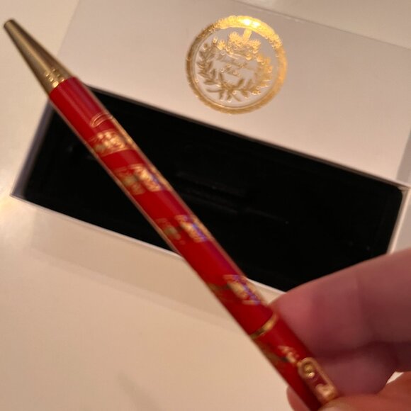 Buckingham Palace Collectible Ballpoint Pen - Picture 13 of 16